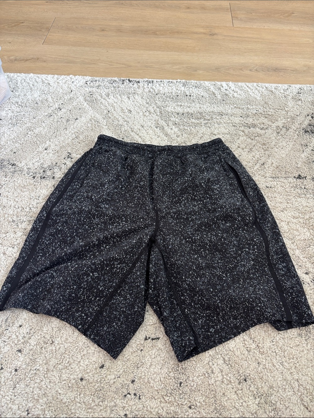 Men’s lululemon shorts